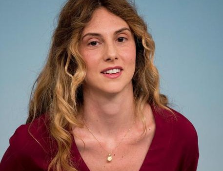 Redazione di Operai Contro, Renzi promette la carota: “dal 2015 forse assumeremo 148 mila precari della scuola” Forse…… Il ministro Madia bastona  i dipendenti della PA (docenti e non). Anche nel 2015 proseguirà il blocco dei contratti. “In questo momento di crisi le risorse per sbloccare i contratti a tutti non ci sono”, ha detto il ministro della Pubblica Amministrazione, Marianna Madia. Ora, aggiunge, “prima di tutto” guardiamo “a chi ha più bisogno”, quindi “confermiamo gli 80 euro, che vanno anche ai lavoratori pubblici”. Il bonus Irpef, ricorda il ministro, va infatti a tutti i lavoratori sotto una certa soglia […]