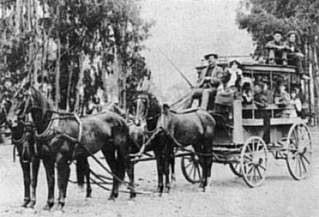 Caro Operai Contro, i pendolari dell’area a nord di Napoli, sono costretti ad assaltare i pochi mezzi in circolazione, per la precisione 14 su 57 corse previste. Autisti e personale amministrativo del Ctp sono in agitazione per la mancata corresponsione dello stipendio di agosto e per una serie di altre pendenze. “Su circa 57 corse previste, già ridotte per le ferie estive – dicono i lavoratori – ne sono state garantite 14. I mezzi non erano in condizione di uscire. La manutenzione effettuata non garantisce la sicurezza. Su alcuni bus manca anche l’assicurazione”. Lo dichiarano gli stessi lavoratori intervistati […]
