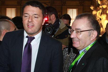 Operai, il governo sta massacrando operai, lavoratori e pensionati I sindacati CGIL-CISL-UIL prendono le mazzette, stipendi da deputati e non fanno niente contro i licenziamenti e per l’aumento dei salari Il gangster Renzi sa bene che con la misera busta paga non riusciamo a pagare tutti gli aumenti delle tariffe e delle imposte indirette. Il gangster Renzi ha deciso di fare l’elemosina ad alcuni di noi Gli 80 euro in busta paga li hanno avuto solo chi ha una busta paga, ma non sono serviti neanche a pagare tutti gli aumenti. Disoccupati e pensionati hanno preso un calcio nel […]