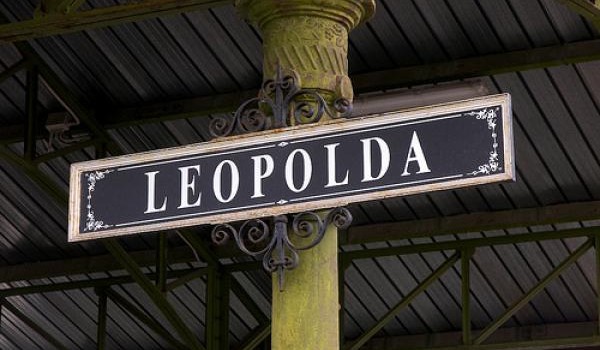 Redazione di Operai Contro, il gangster Matteo Renzi afferma “Io al massimo faccio due mandati nello spirito della Leopolda. Al massimo arrivo al 2023″. Il gangster Matteo Renzi sa bene che dalle processioni della Camusso e Landini non ha da aspettarsi nessun perivolo “Qui parla l’Italia che crea posti di lavoro“. Così Matteo Renzi apre la giornata di lavoro alla Leopolda numero 5 I licenziamenti degli operai della Titan, dei lavoratori Meridiana, degli operai TRW, solo per citare gli ultimi ne dsono la prova Il  Pd Stefano Fassina dalla processione di Roma afferma ” questa manifestazione sia per il lavoro e […]