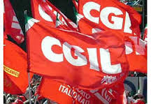 Redazione di Operai Contro, vi invio le notizie della lotta degli operai dell’Emilia e Romagna dal http://www.bologna2000.com/2014/10/08/jobs-act-oggi-mobilitazione-straordinaria-della-cgil-in-emilia-romagna/ Un operaio Entra nel vivo in Emilia Romagna la mobilitazione indetta dalla Cgil regionale contro il Jobs Act e per la difesa dello Statuto dei Lavoratori in concomitanza con il voto di fiducia in Senato, in vista dello sciopero generale regionale di otto ore di giovedì 16 ottobre a Bologna e della manifestazione nazionale del 25 ottobre a Roma.  Dopo le numerose fermate spontanee e i tanti ordini del giorno provenienti nei giorni scorsi dai luoghi di lavoro in difesa dell’art.18, che chiedevano […]