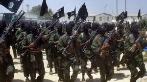 Redazione, Il Consiglio di guerra dello stato Italiano si è riunito sotto la presidenza di Giorgio Napolitano. Hanno preso parte, tra gliu altri, il presidente del Consiglio Matteo Renzi, il ministro degli Esteri Federica Mogherini, il ministro degli Interni Angelino Alfano, il Ministro della Difesa Roberta Pinotti e il capo di Stato Maggiore della Difesa, ammiraglio Luigi Binelli Mantelli. Le conclusioni sono le solite dei guerrafondai: “La pressione militare dell’Is in Siria e in Iraq implica rischi rilevanti per l’Europa e per l’Italia” e “il solo sforzo nazionale non potrà essere sufficiente a garantire l’Italia, come ciascuno degli altri […]