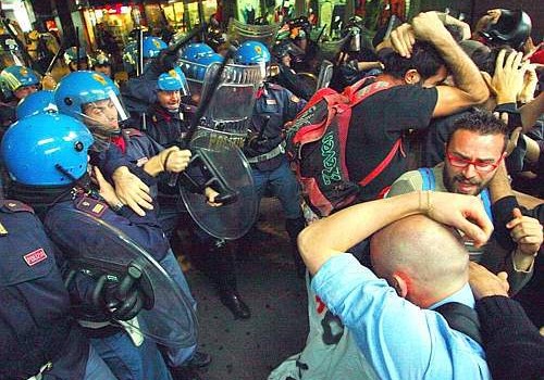 Caro Operai Contro, cariche agli operai in sciopero contro i licenziamenti, cariche agli studenti che protestano contro le classi-pollaio e il caro scuola. Il governo Renzi ha pianificato in Italia la politica del manganello. Anche a Palermo gli agenti hanno caricato gli studenti che portavano striscioni con scritto “Giannini come la Gelmini”, e “Fuori i partiti dalle scuole”. La polizia ha caricato gli studenti, che volevano entrare nella loro scuola, l’istituto Regina Margherita di Palermo dove era atteso il ministro dell’Istruzione Stefania Giannini. I giovani, del coordinamento studenti medi, chiedevano di poter entrare nell’istituto ma è stato loro vietato. […]