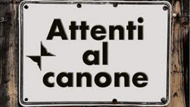 Caro Direttore, Renzi ci farà pagare il canone Rai attraverso la tracciabilità dei contatori dell’Enel. Non più in base al possesso di un qualsiasi apparecchio o mezzo ricetrasmittente. Giustamente tanti non pagano il canone Rai, anche perché un balzello preteso solo dalla televisione pubblica. Alla faccia del servizio pubblico! Dicono che si pagherà di meno ma pagheranno tutti! Che bella soddisfazione! E poi all’inizio (forse) ti fan pagare di meno, ma dopo sappiamo come va a finire. Dopo ci saranno gli aumenti perché anche la televisioni private vorranno incassare la tassa sull’etere. L’importo della bolletta Enel sarà maggiorato quindi […]