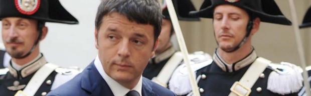 Redazione di Operai Contro, i padroni delle fabbriche di Eternit che hanno assassinato migliaia di operai sono stati assolti La magistratura dei padroni non condannerà mai i padroni Ma l’eternit oltre che essere prodotto veniva usato. Altri migliaia di operai moriranno L’Eternit è la dimostrazione reale della schiavitù degli operai nella società capitalista Ora tutti i politici fingono di essere addolorati Ora i politici promettono che la legge sarà cambiata Renzi si vanta di essere innovatore, promette di cambiare la legge Renzi si preoccupa molto della legge elettorale e dell’abolizione dello statuto dei lavoratori Renzi è il primo servo […]