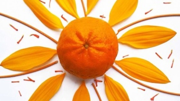 Redazione di Operai contro, ancora una volta faccio “parlare” mia sorella, prestandole la tastiera, per farle raccontare le vicissitudini di chi si trova ad avere un grave problema di salute. Un vero schifo. Al solito tutto ciò che sarà raccontato, è reale, per questo continuerò a firmarmi “Una bracciante”. PIERO DEMARCO PRIMA TI AVVELENANO POI TI METTONO IL COLTELLO ALLA GOLA. Quando ti danno certe notizie, il mondo ti cade addosso, ma si rimane ancora più sconvolti nell’impatto con chi ti deve risolvere il tuo problema di salute. Se si tratta, come nel mio caso, di un carcinoma maligno, […]