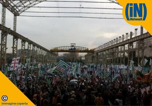 Gentile Redazione, Sono Salvatore Mascolo un cittadino di Sesto San Giovanni e vostro affezionato lettore. Vi scrivo a riguardo dell’iniziativa organizzata dalla Cisl che si è svolta giovedì mattina a Sesto San Giovanni al Carroponte, iniziativa intitolata ‘Per il lavoro, per il sociale”. Erano presenti decine di delegati del nord d’Italia del sindacato, ma soprattutto centinaia di pensionati che agitavano le bandiere della Cisl, pochissimi i giovani. Il segretario generale della Cisl, Anna Maria Furlan, ha dichiarato nel suo intervento : ” Il nostro Paese è sempre più razzista e sempre più spaccato tra giovani e anziani, tra uomini e donne, tra chi lavora e […]