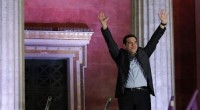 Redazione di Operai Contro, Quando mancano ormai poche schede per completare lo spoglio nelle elezioni politiche greche (19.466 sezioni scrutinate su 19.509) appare chiaro che il trionfatore sono Alexis Tsipras e il suo partito Syriza . Secondo i dati diffusi dal Ministero degli Interni ellenico, Tsipras conquista finora il 36,34% e 149 seggi. Al secondo posto Nea Dimokratia del premier uscente Antonis Samaras col 27,81% e 76 seggi. Sette sono i partiti che entrano in Parlamento superando la soglia di sbarramento del 3%. Il partito filo-nazista Alba Dorata conquista il terzo posto nel paese con una percentuale del 6,28% e 17 […]