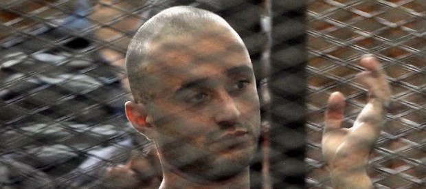 Redazione di Operai contro, l’Egitto detiene il record delle condanne a morte Barakat era il capo della magistratura del dittatore egiziano E’ morto il procuratore generale egiziano, Hisham Barakat, che questa mattina era rimasto gravemente ferito nell’esplosione di una bomba al passaggio del suo convoglio davanti all’accademia militare a Heliopolis, quartiere orientale del Cairo. Altre nove persone sono rimaste ferite nell’attacco. Barakat è morto per le ferite riportate nell’esplosione, come ha precisato l’agenzia di stampa ufficiale Mena. A nulla è servito l’intervento d’urgenza al quale il procuratore generale è stato sottoposto. La cellula terrorista Moqawma al Shabia, vicina alla […]