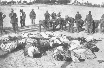 Redazione, non è la prima volta che i padroni italiani vanno alla conquista della libia. Il gangster Renzi prosegue le stragi dell’Italia monarchica e di quella fascista. Il primo ministro italiano Giovanni Giolitti iniziò la conquista della Tripolitania e della Cirenaica il 4 ottobre 1911, inviando a Tripoli contro l’Impero Ottomano 1732 marinai al comando del capitano Umberto Cagni. Oltre 100 000 soldati italiani riuscirono a ottenere dalla Turchia quelle regioni attualmente definibili libiche nel Trattato di Losanna del 18 ottobre1912, ma solo la Tripolitania fu effettivamente controllata dal Regio esercito italiano, sotto la ferrea guida del governatore Giovanni Ameglio. […]