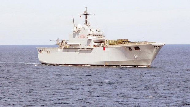 Caro Operai Contro, prefigurandosi come prossimo capo di governo, Salvini chiude il comizio in piazza del Popolo, invitando Renzi a cercarsi un posto di lavoro e tracciando il programma nazipadano: “Sgombreremo i campi Rom”. Per Salvini è colpa dei Rom se in Italia vi sono 17 milioni di poveri, 7 milioni di disoccupati e più di 6 milioni di precari. I Rom che vuole castigare Salvini, sono quattro gatti in confronto agli operai e ai lavoratori che Renzi ha castigato con il Jobs Act. Certo i capi nazipadani non possono più infierire contro Roma ladrona, dal momento che, per […]