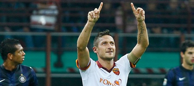 * Pubblichiamo uno stralcio de ”I Re di Roma. Destra e sinistra agli ordini di Mafia Capitale” di Lirio Abbate e Marco Lillo, in vendita da ieri (Chiarelettere, 272 pagine, 14.90 euro) Il 19 maggio 2014, meno di tre mesi prima di presentare la richiesta di arresto per i protagonisti di “Mafia Capitale”, i pubblici ministeri romani mettono nel mirino i Caat, una parolina criptica che sta per Centri di assistenza abitativa temporanea, uno scherzetto da quasi43 milioni di euro di spese all’anno nel bilancio di Roma Capitale. (…) Questi centri vengono creati nel maggio del 2005 con una delibera del […]