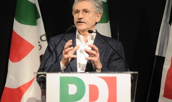 Redazione di Operai Contro, D’Alema è un politico del Pd di lungo corso E’ inciampato sul finanziamento di una cooperativa Vi invio un articolo del Corriere Un lettore «Non ho nulla da rimproverarmi. La Cpl concordia è una azienda con cui ho avuto rapporti, come con altre aziende, mi hanno invitato a tenere conferenze e presentazioni del mio libro: rapporti, normali, trasparenti, legittimi di cui posso parlare in tv. I magistrati non si occupano di rapporti normali, trasparenti, legittimi». Lo ha detto Massimo D’Alema a Otto e mezzo, su La7, sul caso di corruzione per gli appalti a Ischia, […]