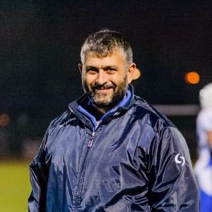 Genova 2001, i disordini in piazza Alimonda prima della morte di Carlo Giuliani (Ansa) Redazione di Operai Contro, Il gangster Renzi premia il capo dei Torturatori De Gennaro Il poliziotto torturatore Fabio Tortosa prende coraggio e cerca un premio dal gangster Renzi. Fabio Tortosa chiama merda il giovane Giuliani ucciso dalla polizia a Genova Questa è l’Italia dei padroni Hanno premiato il capo dei torturatori, ora premieranno il torturatore Fabio Tortosa Un giovane a cui fa schifo la repubblica dei padroni Vi invio un articolo C’è una frase, nel mare magnum dei commenti, post, contro-risposte, innescate dallo «status» – […]