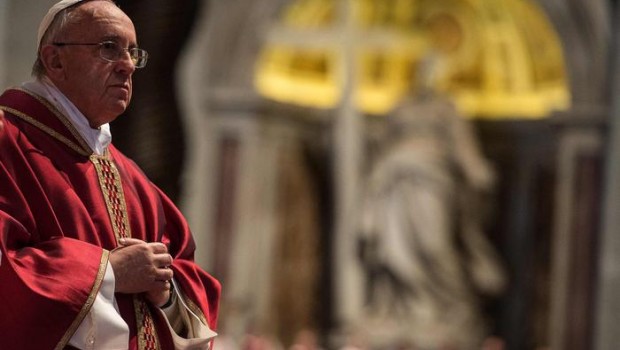 Redazione di Operai Contro, a Pasqua Francesco parla di pace. Da molti anni i papi parlano di pace, ma sanno che ci sarà la guerra Francesco ha affermato:” con speranza affidiamo al Signore misericordioso l’intesa raggiunta in questi giorni a Losanna, affinché sia un passo definitivo verso un mondo più sicuro e fraterno” Povero Francesco, non dice la verità. Con l’accordo di Losanna, gli USA si sono accordati per avere l’esercito Iraniano come il loro esercito di mercenari Povero Francesco, i padroni USA e Russi preparano l’estensione della guerra Povero Francesco, non può condannare i criminali bombardamenti USA Povero […]