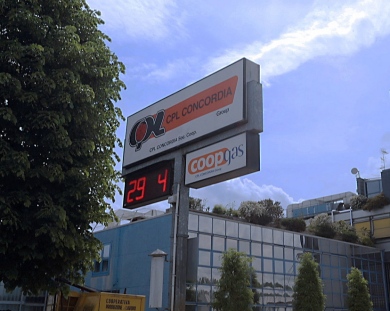 Redazione di Operai Contro, i dirigenti della CPL Concordia ci trattano come oggetto di ricatto La coop modenese da 1.800 addetti e 800 soci è sotto inchiesta per tangenti e appalti truccati a ischia. Dopo l’esclusione dalla white list decisa dalla prefettura  e le prime sospensioni/risoluzioni contrattuali da parte delle stazioni appaltanti pubbliche, come nel caso della Regione sull’appalto del Ced, mette in cassa integrazione gli operai Proprio ieri, infatti, la cooperativa ha aperto una procedura di cassa integrazione ordinaria per 120 operai I sindacalisti della CGIL vogliono garantire i dirigenti  della Coop che hanno dato le tangenti ai […]