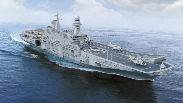 Da La Stampa Toccherà alla Cavour, la nostra nave ammiraglia, guidare le operazioni, sotto comando europeo, del pattugliamento e della distruzione delle imbarcazioni usate dai trafficanti per il trasporto dei migranti nel Mediterraneo. La Cavour salperà sabato e darà di fatto inizio alla prima fase del piano di intervento militare europeo. Un via libera accolto positivamente a Roma dove ora ci si prepara a mettere in piedi le diverse fasi dell’operazione. La prima prevede il posizionamento dei mezzi (5 navi, 2 sottomarini, 3 aerei di ricognizione, 2 droni, 3 elicotteri e un migliaio di uomini complessivamente) e la raccolta […]