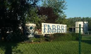 Redazione di Operai Contro, Anche alla Fabbri di Bologna “la modernità ” avanza, i padroni vorrebbero realizzare il loro sogno: decidere loro orari e carichi di lavoro e  quanto gli operai devono essere pagati. Che aspettiamo a costituire il Partito degli operai? in allegato la notizia tratta da Clash city workers saluti da un sostenitore del Partito Operaio La Fabbri, famosa per la produzione di glasse e frutta sciroppata, ha provato a far ingoiare un boccone amaro ai lavoratori degli stabilimenti di Bologna ed Anzola?L’azienda – questa è l’accusa mossa dai rappresentanti sindacali – avrebbe provato a giocare sporco. […]