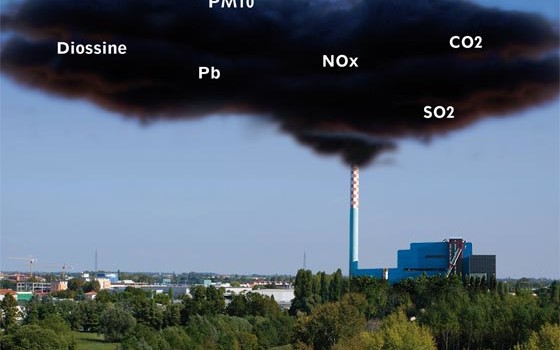 Caro Operai Contro, per creare nuovi carrozzoni di magna magna di denaro pubblico, Renzi vuole costruire 12 nuovi inceneritori, invece di misure che riducano i rifiuti o li impongano meno invasivi e/o biodegradabili. Questa sarebbe una delle sbandierate riforme di Renzi? Le Regioni interessate per ora si dicono contrarie, ma lo saranno davvero, o tentano solo di evitare gli strali degli elettori e dei contribuenti? Meglio non fidarsi e stare sul piede di guerra. Saluti contro il governo Renzi  