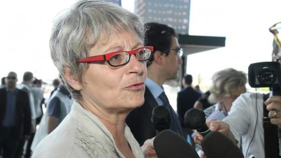 Redazione di operai contro, i dirigenti sindacali dei sindacati CISL-CGIL-UIL percepiscono stipendi da milionari Oltre gli stipendi ci sono le mazzette che girano durante i tavoli, ma le mazzette sono regolarmente in nero Quando sono completamente sputtanati c’è il posticino in qualche ente o la nomina in parlamento Vi invio un articolo della Repubblica Un operaio MILANO . È un lungo sfogo di un dirigente sindacale inviato via mail a troppe persone e questo, probabilmente, gli costerà l’espulsione dalla Cisl: la raccomandata infatti gli è già arrivata a casa. Un atto d’accusa corredato di nomi e cifre che fanno […]