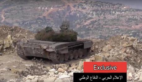 Redazione di Operai Contro, in medio oriente e in particolare in Siria abbiamo il nuovo aspetto della guerra mondiale Una gran parte della popolazione si è ribellata al sanguinario dittatore Assad. Assad si sostiene unicamente grazie a parte  dell’esercito I padroni Russi, non solo forniscono armi ad Assad, ma le truppe russe da anni combattono per sostenere il dittatore Gli USA a parole chiedono ad Assad di andare via, nei fatti bombardano i civili e tentano di formare una guerriglia favorevole ai padroni occidentali La Germania, dopo  il fallimento dei mercenari Kurdi, sostiene che tocca ai soldati Iraniani eliminare […]