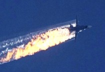 Redazione di operai Contro, la contraerea dei padroni Turchi ha abbattuto un bombardiere dei padroni Russi. Putin pensava di aver chiuso nell’angolo i padroni occidentali e di poter tranquillamente difendere il criminale Assad, in cambio di uno sbocco al mare  e di difesa delle basi militari russe in medio oriente.Si sbagliava. I padroni Turchi difendono la loro supremazia  militare ed economica nella regione. Gli interessi economici dei  vari padroni si scontrano UN lettore   Cronaca ANSA   “Una pericolosa escalation dei rapporti Russia Nato, che non può essere giustificata con alcun interesse, compresa la protezione dei confini”: è la […]