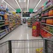 Giuseppe è un addetto vendita di IV livello full time ed è in azienda da 11 anni. Il suo contratto prevede 40 ore a settimana, 26 giorni di ferie 104 ore di permessi all’anno, con uno scatto di anzianità (20,66 €) ogni tre anni. In realtà lavora 38 ore a settimana pagato per 40 perché l’azienda in cambio trattiene 72 ore di permessi (dunque gliene rimangono 32). Percepisce le dodici mensilità più una tredicesima ed una quattordicesima prevista dal CCNL. Ogni anno accantona una quota di TFR ( la così detta “liquidazione”) che è calcolata sulla somma delle 14 […]