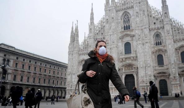Caro Operai Contro, l’Italia detiene il record! Non di sola Ilva muoiono gli operai che ci lavorano e i cittadini di Taranto. In Italia con l’inquinamento industriale e l’incuria ambientale, i padroni e i loro politici nel 2012 hanno ucciso 84.400 persone, su 59 milioni di abitanti. Peggio perfino della Germania, che per lo stesso motivo, su 80 milioni di abitanti, ne ha uccisi 72 mila. Nell’intera Unione europea sono 491 mila le vittime della civiltà industriale, costruita ed obbediente al profitto. In Italia il ministro della Salute, Beatrice Lorenzin, sembra incredula al rapporto dell’Aea (Agenzia europea dell’ambiente), e […]