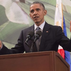 Redazione di Operai Contro, Obama elogia Putin. Gli USA hanno dato armi ai Talebani per cacciare i Russi che avevano occupato l’Afganistan Putin e i padroni Russi sono i grandi sostenitori del macellaio siriano Assad che garantiva uno sbocco al mare e il petrolio Siriano I padroni Russi hanno macellato il popolo Ceceno I padroni Russi sono stati gli artefici della guerra in Ucraina I padroni Russi bombardano i Siriani e fanno strage di donne  e bambini Gli Usa di Obama bombardano i Siriani e fanno strage di donne e bambini Putin propone una grande alleanza come ai tempi […]