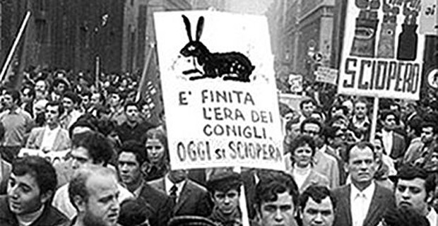  Redazione, Il sogno di Renzi si sta sempre di più avverando. Dopo il Job act e tutte le terribili conseguenze sui diritti dei lavoratori resi precari a vita e quindi sempre più ricattabili, ora si passa ad attaccare il diritto di sciopero. Come spesso succede si passa all’attacco soft al diritto che quindi non si cancella per evitare polemiche, ma si limita in maniera crescente ed indiscriminata. Meno di una settimana fa i lavoratori di trenord si sono visti revocare lo sciopero dalla prefettura che era previsto dalla sera del 8/12 alla sera dell 9/12 la scusa di questa […]