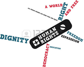 Il riconoscimento dei diritti dell’uomo da parte dello Stato moderno non ha un significato diverso dal riconoscimento della schiavitù da parte dello Stato antico. Cioè, come lo Stato antico aveva come base naturale la schiavitù, lo Stato moderno ha come base naturale la società civile, l’uomo della società civile, cioè l’uomo indipendente, unito all’altro uomo solo con il legame dell’interesse privato e della necessità naturale incosciente, lo schiavo del lavoro per il guadagno, lo schiavo sia del bisogno egoistico proprio sia del bisogno egoistico altrui.   Nei diritti universali dell’uomo, lo Stato moderno riconosce che questa è la sua […]