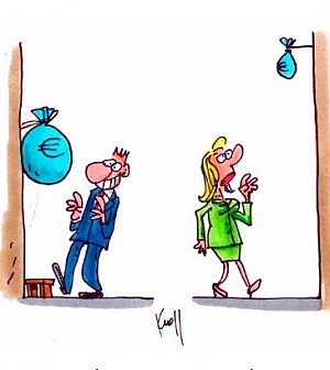 Spettabile Redazione, altro che posto fisso! Si sono ingigantite tutte le disuguaglianze sociali nella società! Una di queste è la differenza di trattamento salariale tra uomini e donne. In Friuli noi donne prendiamo 19 euro in meno al giorno degli uomini, a parità di lavoro. Vi mando un estratto dal Piccolo di Trieste di ieri. Saluti da una vostra assidua lettrice.   “ L’Osservatorio regionale del mercato occupazionale conferma la distanza di genere. Considerando il comparto manifatturiero emergono per esempio differenze significative tra uomini e donne dipendenti a tempo pieno, la più elevata quella nella produzione di apparecchi medicali, […]