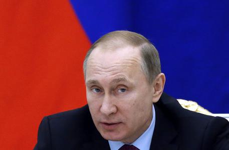 Redazione di operai Contro, Putin chiede : “Una coalizione mondiale contro il terrorismo” I padroni Russi si rilanciano come principale forza di polizia a difesa del capitalismo – Il popolo Ceceno in nome della lotta al terrorismo continuerà ad essere massacrato – il dittatore Siriano Assad potrà, con l’appoggio dei padroni Russi, continuare a massacrare il popolo Siriano – Gli operai Russi ogni volta che si ribelleranno saranno chiamati terroristi I padroni USA, i padroni occidentali, ringraziano Putin e i padroni Russi Un lettore
