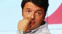 Caro Operai Contro, qualche settimana fa Renzi è tornato da Riyad con le saccocce piene di Rolex, gentilmente donati dai tagliatori di teste al vertice di quel paese. I regali hanno lubrificato il meccanismo di vendita di armi all’Arabia Saudita, l’altra notte c’è stata una nuova spedizione, come riporta di seguito Sardinia.post. Saluti dalla Sardegna “Un nuovo carico di morte, questa volta più furtivo delle altre, è partito nel cuore della notte dall’aeroporto civile di Cagliari-Elmas. E’ ancora una volta il cargo della compagnia SilkWay dell’Arzebaijan a caricare centinaia di bombe dirette al regime dell’Arabia Saudita. Tutto questo nonostante […]