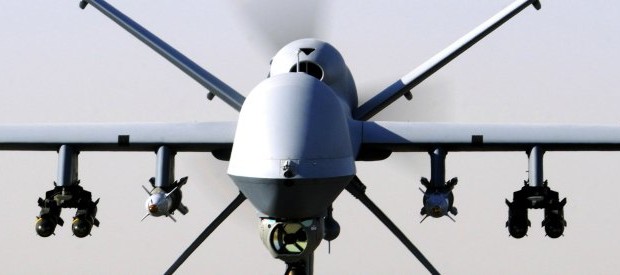 Redazione di operai Contro, la guerra imperialista alla Libia è iniziata da tempo. USA, Francia, Italia hanno da tempo iniziato lo sfruttamento dei giacimenti petroliferi e di gas. I mercenari da tempo sono assoldati dalle compagnie petrolifere Ora sono entrati in campo i mercenari ufficiali degli USA, Francia e Italia Sono mesi che i droni USA bombardano la Libia usando la base di Sigonella I padroni italiani sono entrati in una nuova guerra. Gli operai sono quelli che pagano con l’aumento dello sfruttamento. Ai disoccupati Renzi regalerà una tomba sulle spiagge libiche I vari gruippettini, che si definiscono di […]