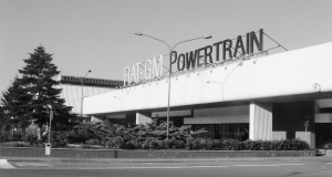 Redazione, gli scioperi degli operai della FCA di Termoli, ripropongono l’importanza di questa scuola di guerra degli operai contro i padroni e i pretoriani dei padroni. Lo scritto di Lenin (allegato)ripropone il significato ed il senso che ha lo sciopero per la classe operaia e per i lavoratori tutti: solidarietà di classe. Ripropongo di organizzare la cacciata a calci del venduto Landini e delle sue guardie Lo sciopero deve essere inteso come arma di lotta e soprattutto come atto di forza, non ignobilmente ridotto a “diritto borghese”da difendere. Lo sciopero, grazie alla lotta di classe, diviene al contempo “scuola […]