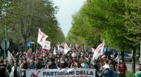 da http://notavterzovalico.info Terzo Valico, amianto e tribunali fermano i cantieri. In arrivo la Primavera dei No Tav 08 marzo 2016 Genova RASSEGNA STAMPA Val Polcevera Val Verde da genova.erasuperba.it Una nuova normativa sull’amianto, un cantiere che formalmente potrebbe essere sgomberato e una querela per diffamazione a carico del vicesindaco di Genova: tre incognite che miscelate potrebbero incidere non poco sui destini operativi e politici del Terzo Valico dei Giovi La notizia potenzialmente più impattante arriva direttamente da Roma: lo scorso 15 gennaio è stato licenziato il testo del decreto della presidenza del Consiglio dei ministri sulla disciplina del trattamento […]