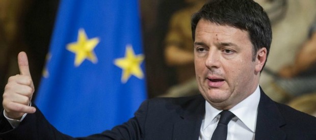 Redazione di Operai Contro, Renzi è un gangster che continua a raccontare balle. Matteo Renzi, nella e-news agli iscritti del Pd, annuncia il rientro dei due ostaggi italiani e ribadisce che l’eventuale intervento italiano nel Paese nordafricano arriverà soltanto dopo “una soluzione equilibrata e duratura” e con l’approvazione del Parlamento. Che, quindi, non sarà bypassato da un’eventuale missione a Tripoli, alla quale, secondo i sondaggi, la maggior parte degli italiani è contraria. Se per una missione il presidente del Consiglio assicura il voto delle Camere, non è così per l’invio di circa cinquanta incursori del Col Moschin che, a […]