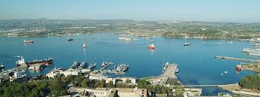 Redazione di operai Contro, padroni, politici e amministratori costituiscono bande di gangster Invio un articolo del fatto quotidiano Un lettore dal fatto quotidiano Il vicepresidente di Confindustria Ivan Lo Bello è indagato dalla Procura di Potenza. La circostanza emerge dagli atti dell’inchiesta su petrolio e appalti che ha portato anche alle dimissioni dell’ex ministro Guidi che i pm definiscono “inconsapevole strumento del clan”. Per assicurarsi il controllo di un pontile nel porto di Augusta, secondo i pm, fu costituita un’associazione per delinquere composta da Gianluca Gemelli, Nicola Colicchi, Paolo Quinto e lo stesso Lo Bello. A Colicchi e Gemelli è attribuito […]