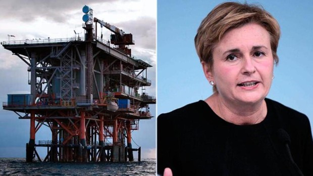 PUBBLICHIAMO PER IL DIBATTITO Redazione, le riforme di stampo socialdemocratico prolungano l’agonia del vivere nello stato dei padroni e non lo minacciano. Anzi. IL TESTO CAMBIATO IN CASO DI VITTORIA DEL SI AL REFERENDUM DEL 17 APRILE: “Il divieto è altresì stabilito nelle zone di mare poste entro dodici miglia dalle linee di costa lungo l’intero perimetro costiero nazionale e dal perimetro esterno delle suddette aree marine e costiere protette. I titoli abilitativi già rilasciati sono fatti salvi”. È UNA PRESA IN GIRO, RESTANDO QUELL’ULTIMA, IMPORTANTE FRASE. NON SI DISMETTE PROPRIO NULLA. In caso di vittoria del SI non […]