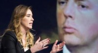 Redazione di Operai Contro. La ministra Boschi è la voce della verità La ministra Boschi ha dichiarato che il padre è una persona onesta Bisogna chiederlo ai truffati della banca Etruria La ministra Boschi ha dichiarato che i veri partigiani voteranno SI al Refendum La ministra Boschi dichiara che l’intera ANPI è fatta di truffatori Un Pisano