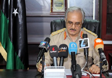 Redazione di Operai Contro, lo scontro tra i diversi padroni occidentali è sempre più chiaro. I padroni italiani e il gangster Renzi avevano puntato su Fayez Al Sarraj, il premier designato dall’ONU. Renzi sperava che Fayez Al Sarraj potesse rappresentare una unità dei padroni libici.Si sbagliava nessuno riconosce Fayez Al Sarraj. Neanche tutti i gruppi armati libici di Tripoli che sono pagati e armati dai padroni italiani. l generale Khalifa Haftar, capo delle forze armate libiche che rispondono al parlamento di Tobruk, ha dichiarato che non riconosce il nascente governo di unità nazionale (Gna) del premier designato Fayez Al […]