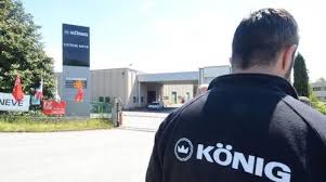 Caro Operai Contro, anche in Brianza arriva il Jobs act, impugnato dai padroni per licenziamenti più facili, diretti, serrate e produzioni dislocate. Renzi ha regalato questa possibilità ai padroni. Il sindacato lascia ogni fabbrica da sola quando viene colpita. Qualche sciopero isolato, non basta certo ad opporsi ai licenziamenti. Più dei licenziamenti, a preoccupare Luigi Panzeri della Fiom e Giovanni Gianola della Fim, sembra essere il fatto che il padrone non voglia concedere la cassa integrazione. Il licenziamento senza cassa è ancora più pesante, ma la vera gravità da combattere è il licenziamento stesso, con o senza la cassa […]