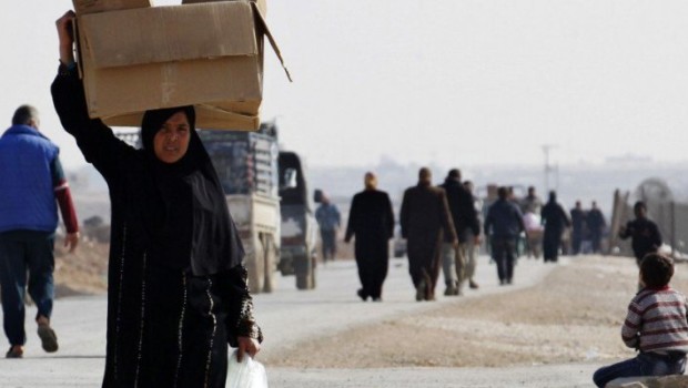 Redazione di operai Contro, Seicentomila in Siria, cinquecentomila quelli accolti dal Libano, 2,2 milioni ospiti della Giordania, oltre ai 942 mila registrati in Cisgiordania e ai 1.350 mila della Striscia di Gaza: questi i dati Onu sui palestinesi costretti a vivere nella precarietà Dei profughi Palestinesi non si parla. Delle stragi compiute da Israele neanche. Probabilmente gli occidentali pensano che Israele è la loro polizia in medio oriente e fa bene a fare stragi di Palestinesi Un Palestinese che vive in Italia Repubblica   SONO oltre cinque milioni, sospesi in un limbo, spesso da tutta la vita. Non conoscono […]