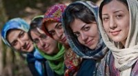 Donne, islam e paternalismo occidentale Diffondo volentieri il Documento dell’Organizzazione per la Liberazione delle donne iraniane. Il Documento propone una stimolante messa a punto su una questione, il velo (hijab), che spesso e volentieri molti presunti rivoluzionari «occidentali» travisano in nome di un malinteso rispetto per le tradizioni «altrui». Atteggiamento che, in realtà, svela la coda di paglia paternalistica di questi presunti rivoluzionari «occidentali». Da parte mia, nel richiamo alla Rivoluzione francese del 1789, riscontro tracce di ideologie eurocentriste che, invece, ritengo superate in Donne, etica e rivoluzione. Intervista alle compagne del Rojava [http://www.infoaut.org/index.php/blog/prima-pagina/item/16997-donne-etica-e-rivoluzione-intervista-alle-compagne-del-rojava]. Un confronto tra le due […]