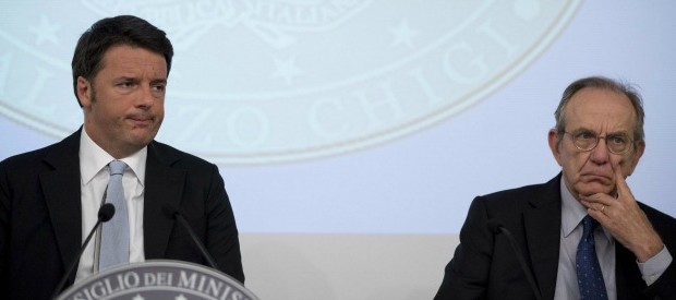 Redazione di Operai Contro, il gangster Renzi e il suo guardia spalle Padoan sono impegnati a salvare le banche italiane. Per fregare tranquillamente parlano di salvataggio dei risparmiatori. E’ molto tempo che capitale industriale e capitale bancario si sono fusi e hanno costituito il capitale finanziario. Salvare le banche vuol dire salvare il capitale finanziario cioè il capitale industriale. Renzi e Padoan dissangueranno operai, lavoratori e pensionati per salvare i padroni Altro che salvare i risparmiatori. Renzi e Padoan devono garantire i super stipendi ai direttori delle banche e agli appartenenti ai consigli di amministrazione delle banche Un amico […]