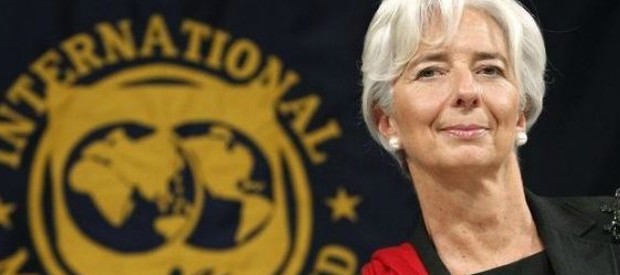 Redazione di Operai Contro, i borghesi del FMI sparano cifre e piangono sulla produttività. I borghesi del FMI dicono che la produttività in Italia è a rischio per l’invecchiamento della forza lavoro. i borghesi del FMI e i padroni sono quelli che hanno applaudito la riforma delle pensioni di Fornero. L’innalzamento dell’età pensionabile nei lavori pesanti abbassa la produttività. Probabilmente il FMI e i padroni tra poco proporranno l’eliminazione degli operai anziani. Otterebbero il vantaggio di risparmiare sulle pensioni e la possibilità di sfruttare con alti livelli di produttività i giovani operai. Ma nel mondo più di 1 miliardo […]