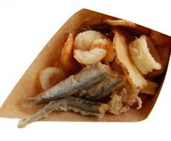 Caro Operai Contro, i padroni comprano e vendono le fabbriche come fossero pesci al cartoccio sulle bancarelle. Cambia l’involucro: dentro ci sono gli operai che, dal punto di vista delle “tutele” non sono meno fritti dei pesci. Di pesci ci sono i mari pieni, di operai è pieno il mondo, ma questi lavorando per un salario, a differenza dei pesci creano valore. Con la Costituzione, (fondata sullo sfruttamento dell’uomo sull’uomo), il valore prodotto dagli operai, diventa ricchezza per padroni, banche, politici, classi agiate e relativi lecchini. Agli operai se va bene c’è un salario, sempre più di merda per […]