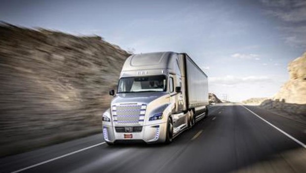 Redazione di Operai Contro, riportate spesso i licenziamenti collettivi in Italia. La crisi avanza in tutto il mondo La Mercedes annuncia il licenziamento di 1200 operai Anche questa volta gli impianti ad essere maggiormente interessati dai licenziamenti saranno i due della North Carolina, principale sede di Daimler negli Stati Uniti. Perderanno rispettivamente il 41% e il 15% della loro forza lavoro. In tutto 800 operai. Resteranno a casa anche i 170 dipendenti a Portland, in Oregon, e 270 a Santiago, in Messico, secondo anticipazioni di ieri notte del Wall Street Journal. Un lettore