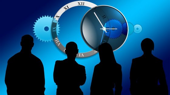 Redazione di Operai contro, sin dal primo numero avete dichiarato di essere contro il lavoro salariato. Avevate ragione. Ci hanno gonfiato i coglioni con la storiella della dignita, del lavoro che nobilità l’uomo. Ora si accorgono che erano tutte puttanate. Noi operai più lavoriamo e più ci distruggiamo. Ora qualche scienziato si accorge che lavorare più di 25 ore fa male. Noi operai vogliamo abolire il lavoro salariato. Noi operai non vogliamo lavorare neanche 1 ora per il padrone. Noi operai non abbiamo altra strada che la rivoluzione per imporre la dittatura degli operai. Qualcuno urla che dobbiamo difendere […]